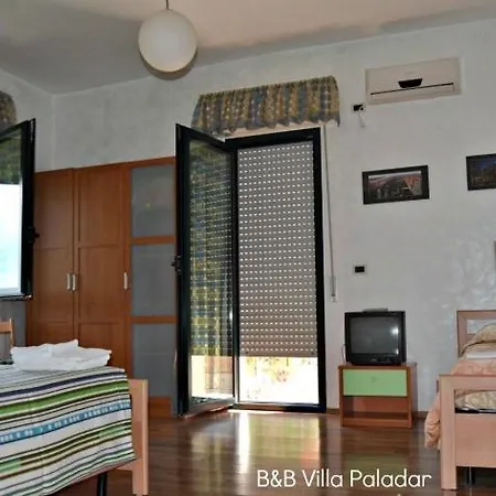 Bed & Breakfast Paladar